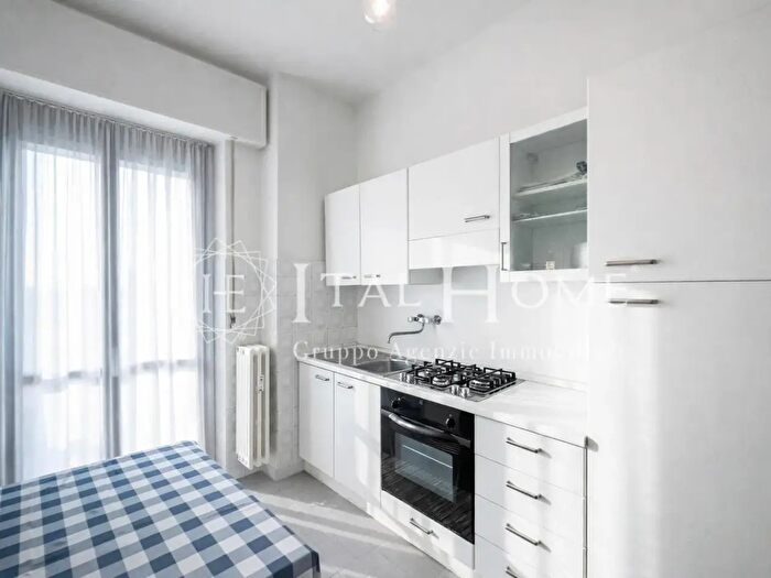 Appartamento trilocale in vendita in Via Angelo Maj, Bergamo