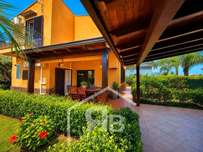 Casa con 6 locali in vendita in Via Chiesazza Sperone, Altavilla Milicia
