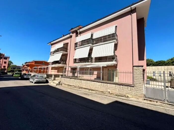 Appartamento trilocale in vendita in Via Benedetto Croce, Vasanello
