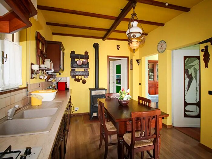 Appartamento quadrilocale in vendita in Via Monte Tellero, Ponna