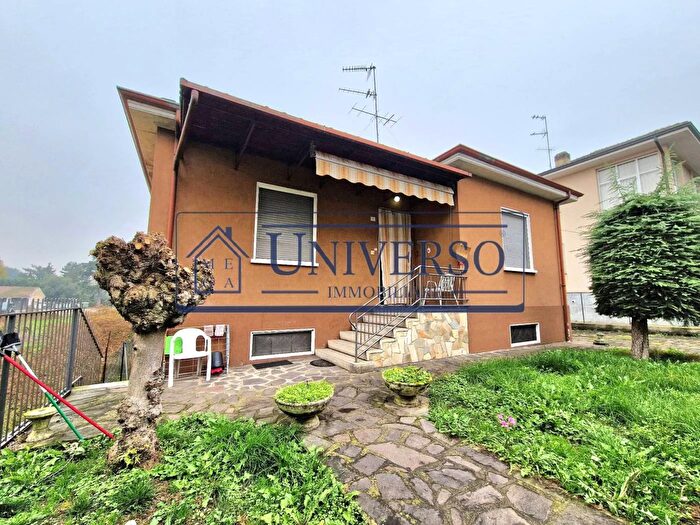 Appartamento trilocale in vendita in Via Guglielmo Marconi Corvino San Quirico, Corvino San Quirico