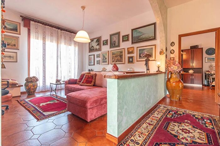 Casa con 6 locali in vendita in Via Santucci, Ravenna
