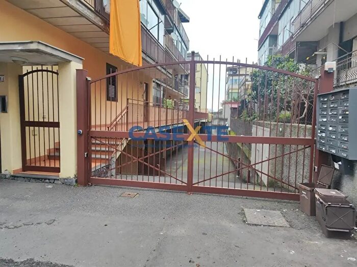 Appartamento trilocale in vendita in Via Vincenzo Bellini, Valverde