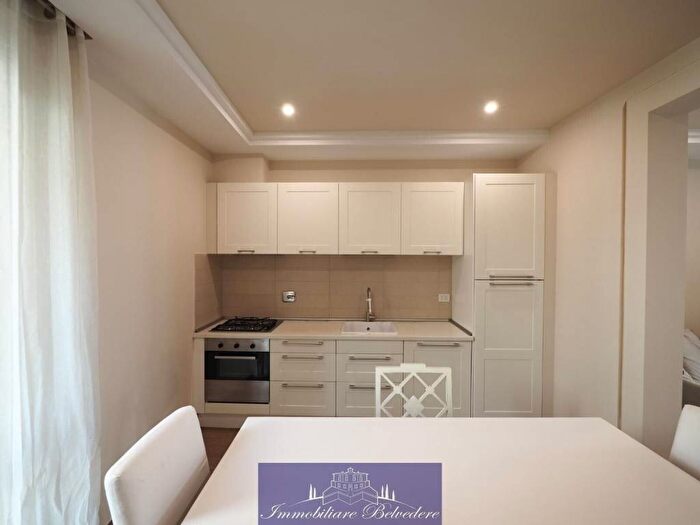 Appartamento quadrilocale in affitto in Via Luca Landucci, Mazzini Oberdan, Firenze