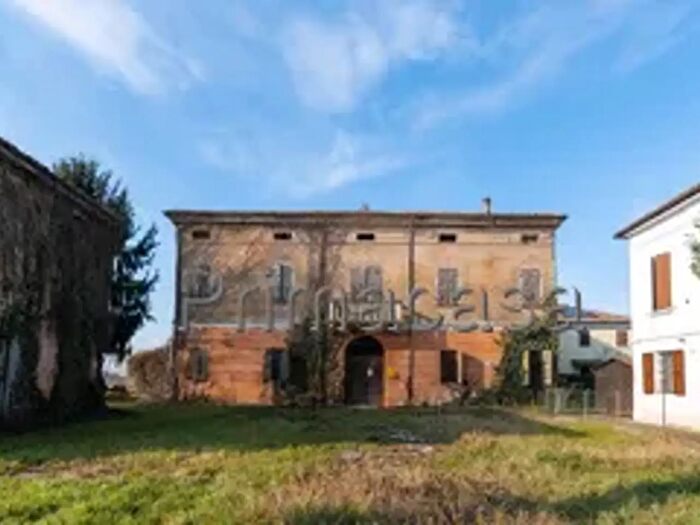 Casa con 10 locali in vendita in Via San Lodovico, Rio Saliceto
