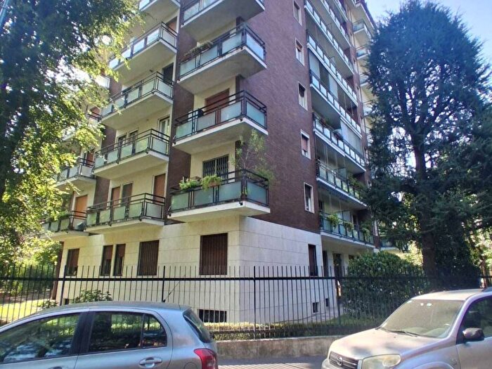 Appartamento bilocale in affitto in Via Corno di Cavento, San Siro, Milano