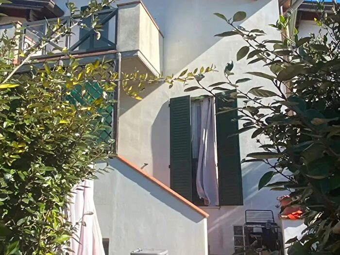 Casa quadrilocale in vendita in Via del Poggio, Bertinoro