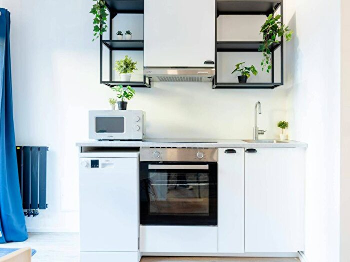 Appartamento monolocale in affitto in Via Don Giovanni Bosco, Lodi Brenta, Milano