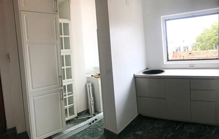 Appartamento bilocale in affitto in Viale Emilio Caldara, Milano