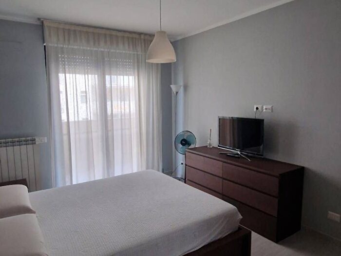 Appartamento trilocale in affitto in Via Caduti di Marcinelle, Rubattino, Milano