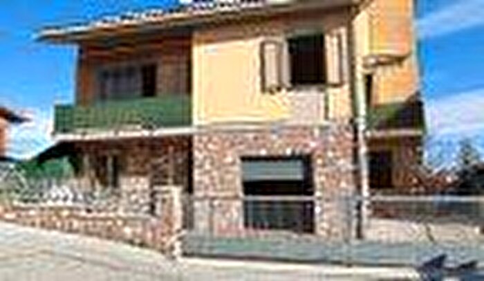 Casa con 13 locali in vendita in Via Trentavisi Cingoli MC Italia Cingoli Trentavisi, Cingoli