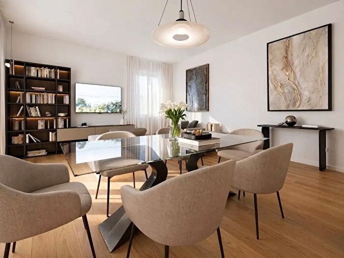 Appartamento quadrilocale in vendita in Via dei Monti Parioli, Roma