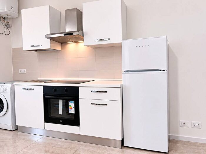 Appartamento monolocale in affitto in Via Guido da Vigevano, Centro, Vigevano