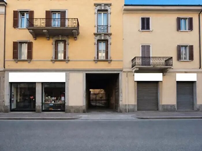 Appartamento trilocale in vendita in Via Carlo Prina, Monza