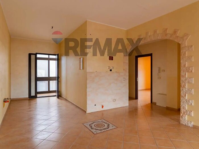 Appartamento con 5 locali in vendita in Via Rosina Anselmi, Misterbianco