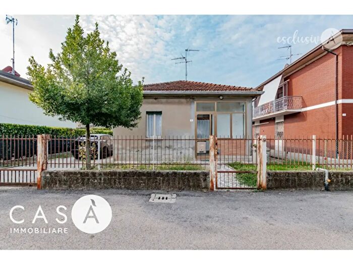 Casa quadrilocale in vendita in Via Seganti, Forli'