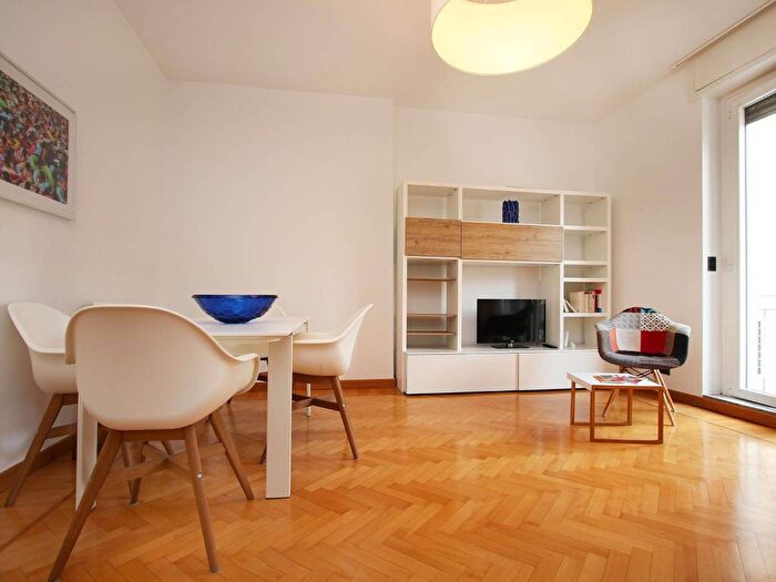 Appartamento bilocale in affitto in Via Volterra, Washington, Milano