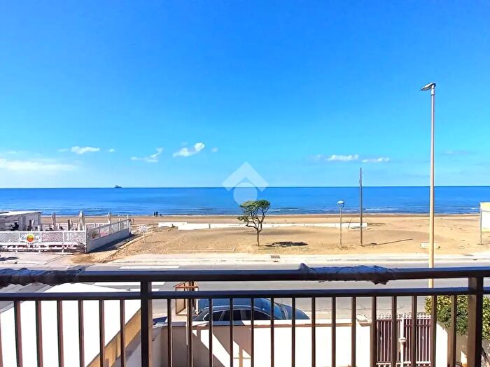 Appartamento trilocale in vendita in Via Caltanissetta, Ardea