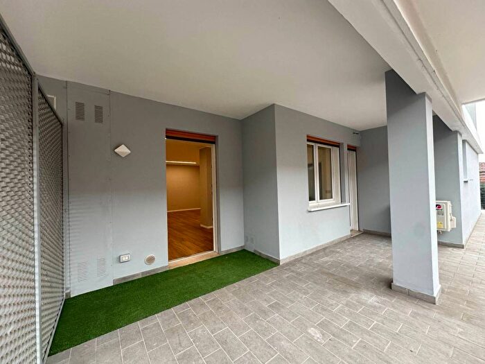 Appartamento trilocale in affitto in Viale Novembre, Fiera, Treviso