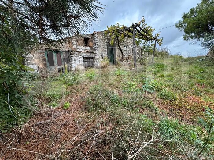 Casa trilocale in vendita in Via Case Sparse Snc, Liberi