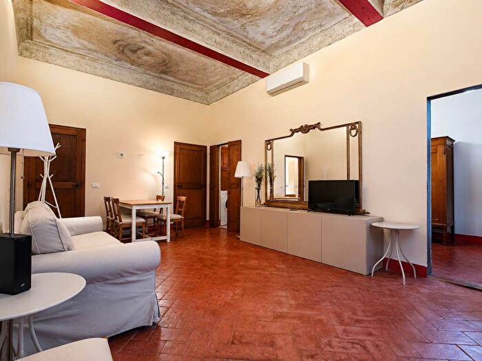 Appartamento quadrilocale in affitto in Santo Spirito, Firenze