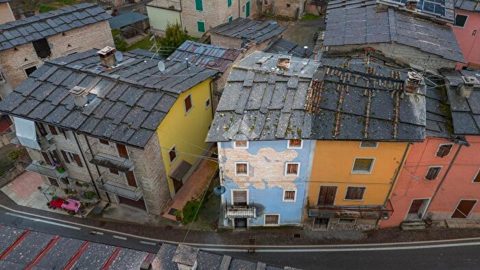 Casa con 8 locali in vendita in Via dellArtigliere, SantAnna DAlfaedo