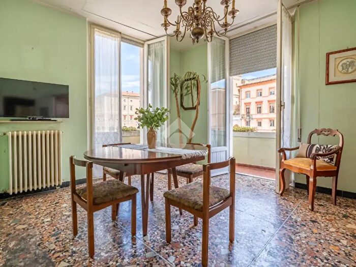 Appartamento con 5 locali in vendita in Piazza Tre Martiri, Rimini