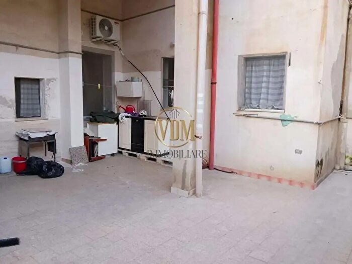 Appartamento trilocale in vendita in Trapani