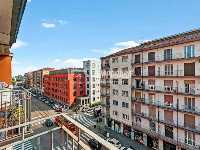 Appartamento quadrilocale in vendita in Via Giovanni Antonio Amadeo, Milano