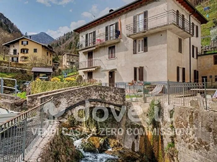 Casa con 5 locali in vendita in Via Bindo, Santa Brigida