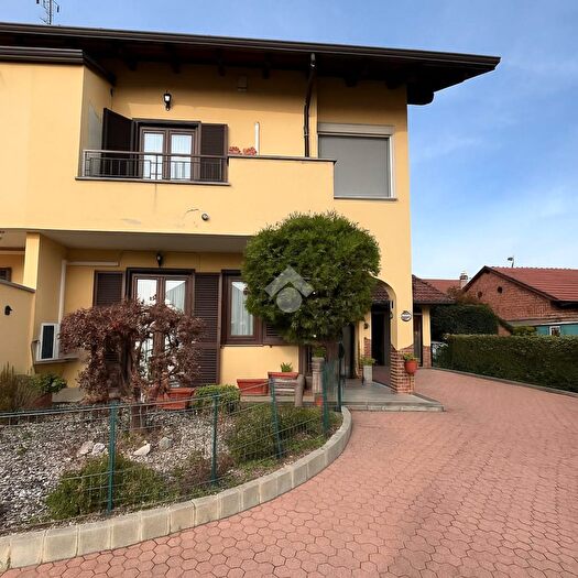 Casa con 5 locali in vendita in Via Bruna, San Francesco Al Campo