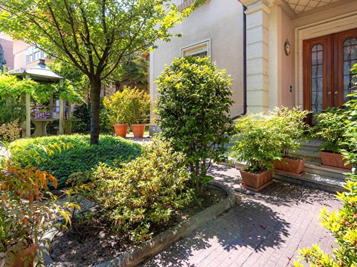 Appartamento trilocale in affitto in Strada del Lionetto, Parella, Torino