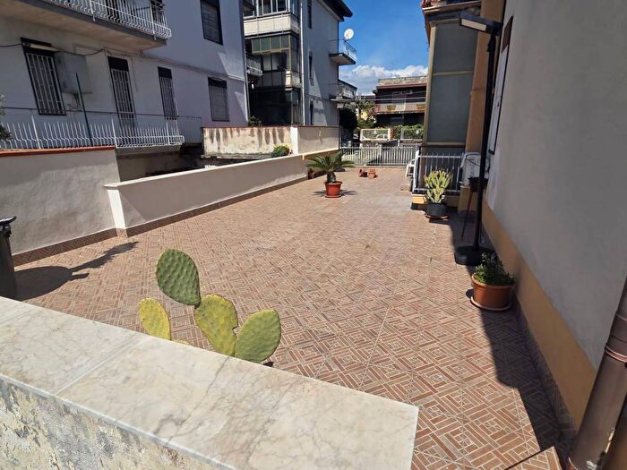 Appartamento trilocale in affitto in SantAgata li Battiati