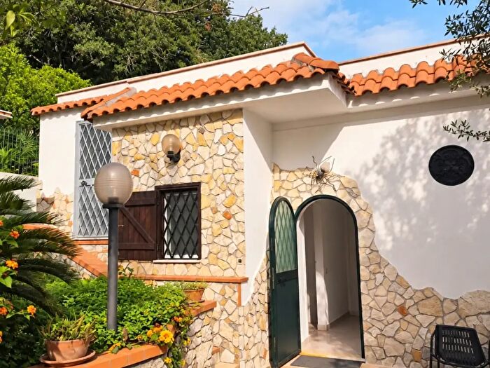 Casa quadrilocale in vendita in Via Roma, San Felice Circeo