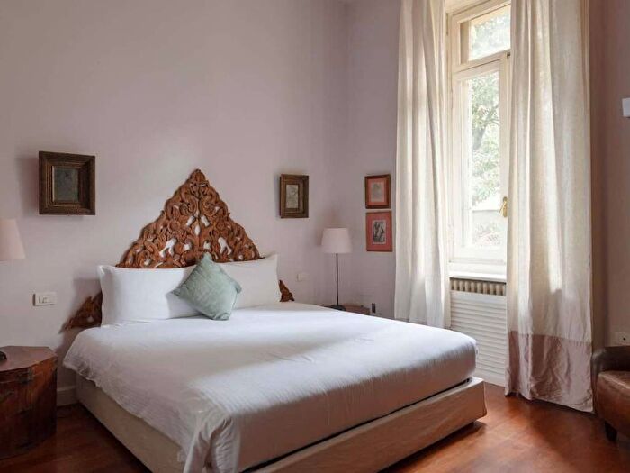 Appartamento con 5 locali in affitto in Viale Piceno, Plebisciti Susa, Milano