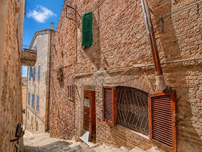 Appartamento bilocale in vendita in Via Angela di Zingaro, Ripatransone