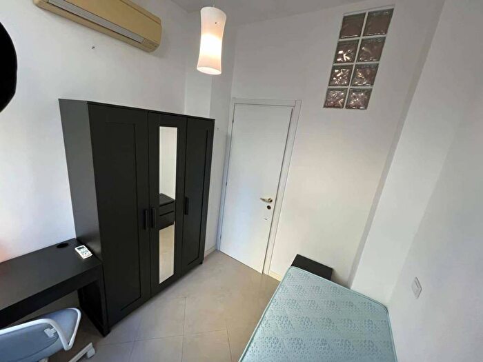 Appartamento con 6 locali in affitto in Via Attilio Friggeri, Balduina, Roma