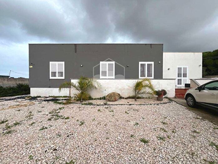 Casa con 6 locali in vendita in Via Salemi, Marsala