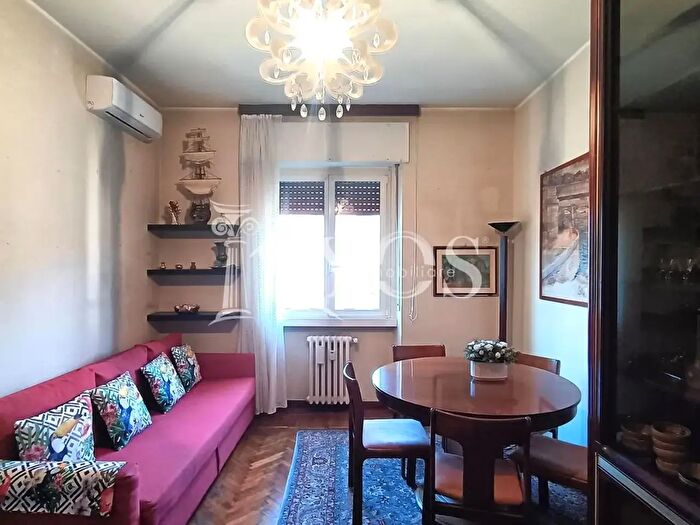 Appartamento bilocale in vendita in Via Alfonso Capecelatro, Milano