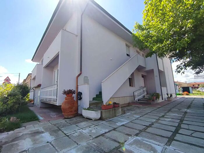 Appartamento con 5 locali in vendita in Via Alessandro Volta, Ponsacco