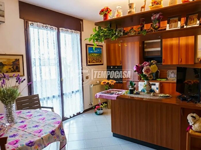 Appartamento bilocale in vendita in Via Asiago, Molinella