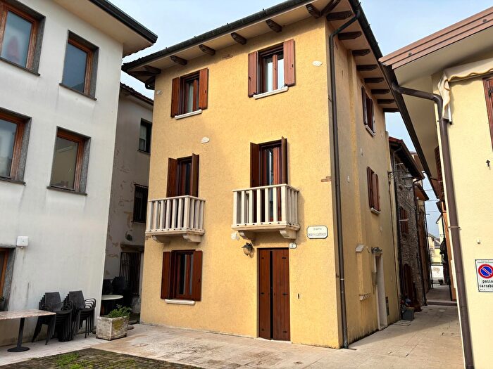 Casa con 6 locali in vendita in Marano Lagunare