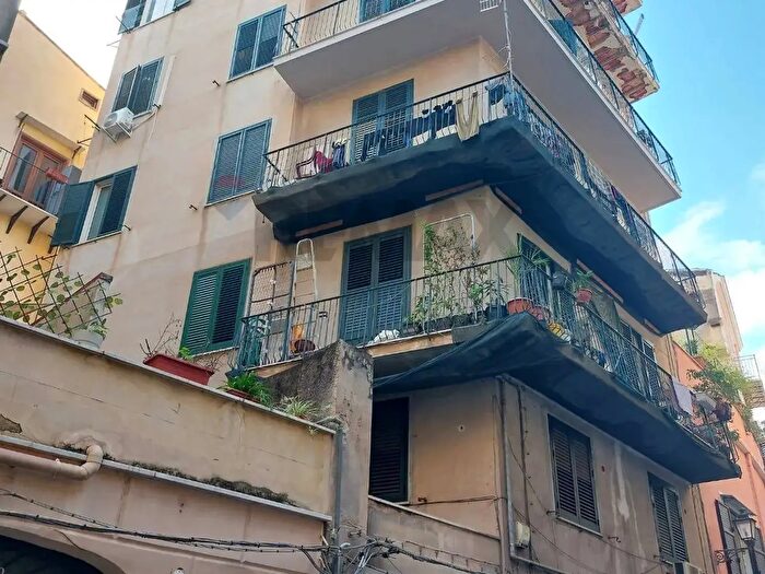 Appartamento quadrilocale in vendita in Palermo