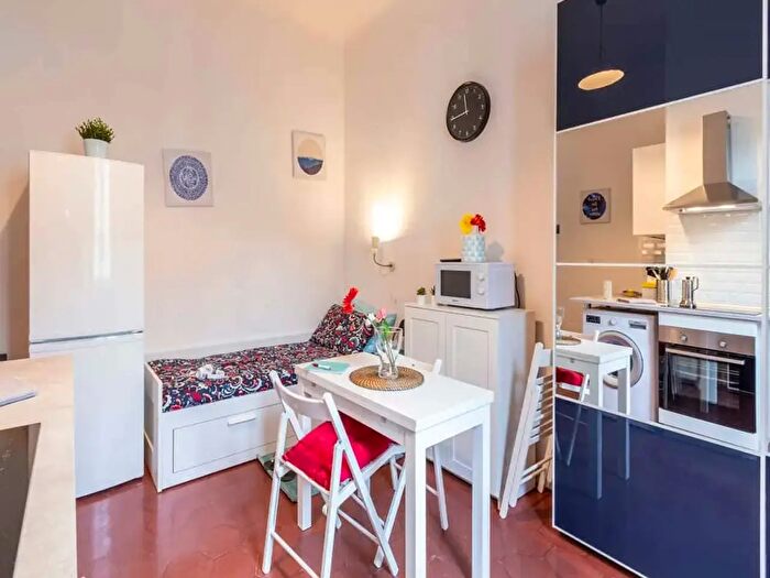 Appartamento monolocale in affitto in Via Paolo Bassi, Milano