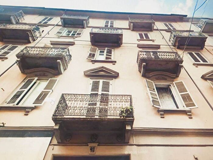 Appartamento quadrilocale in affitto in Via Vanchiglia, Vanchiglia, Torino