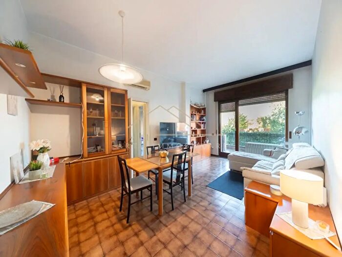Appartamento trilocale in vendita in Via Giovanni De' Medici, Cesano Maderno