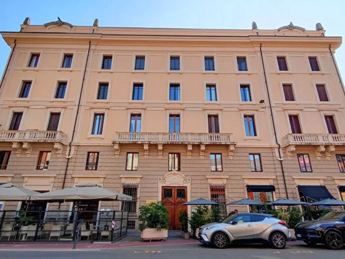 Appartamento bilocale in vendita in Corso V Emanuele, Piacenza