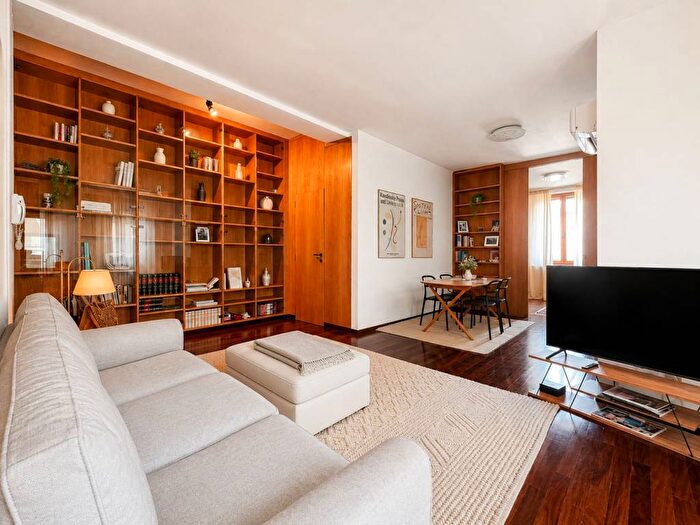 Appartamento trilocale in affitto in Via Fatebenefratelli, Brera, Milano