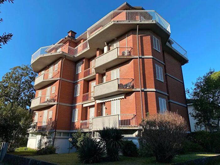 Appartamento con 5 locali in vendita in a Pisa, Massa