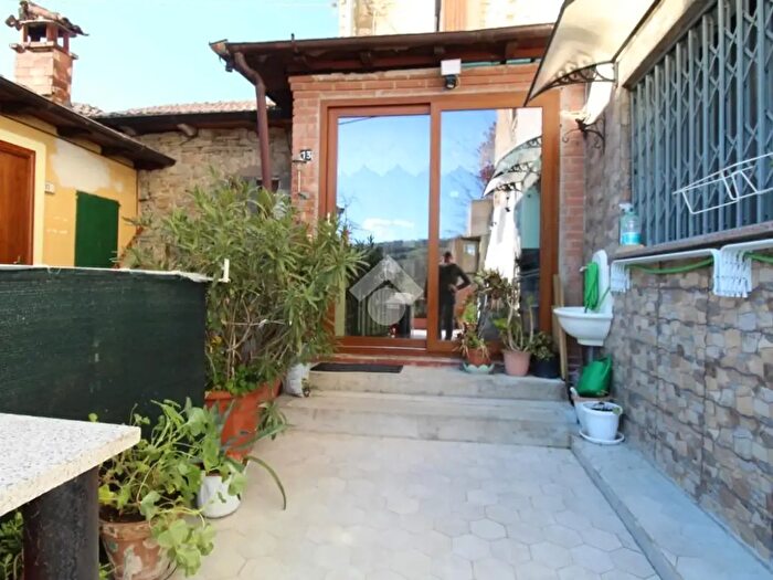 Casa con 5 locali in vendita in Via Cisana, Toano